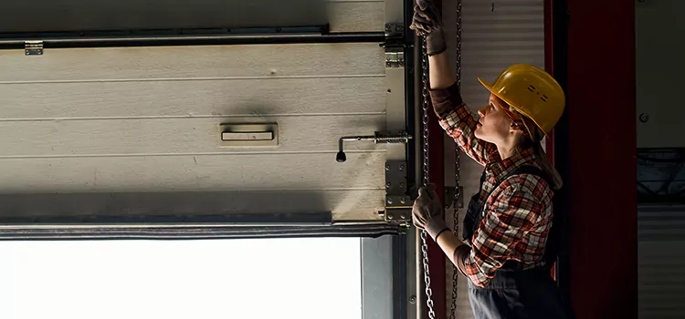 Addressing Common Garage Door Stoppage Issues in Rochester, MN